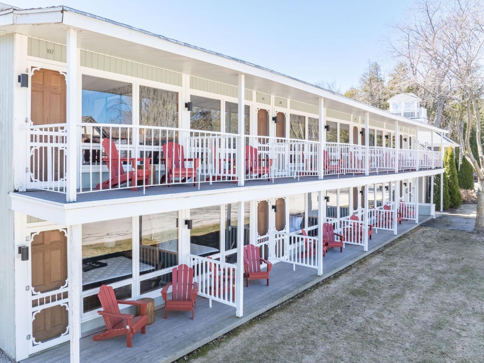 Spruce & Shore Motel Fish Creek Dış mekan fotoğraf